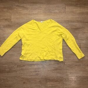 GAP Yellow Men's fuzzy Sweater size XL